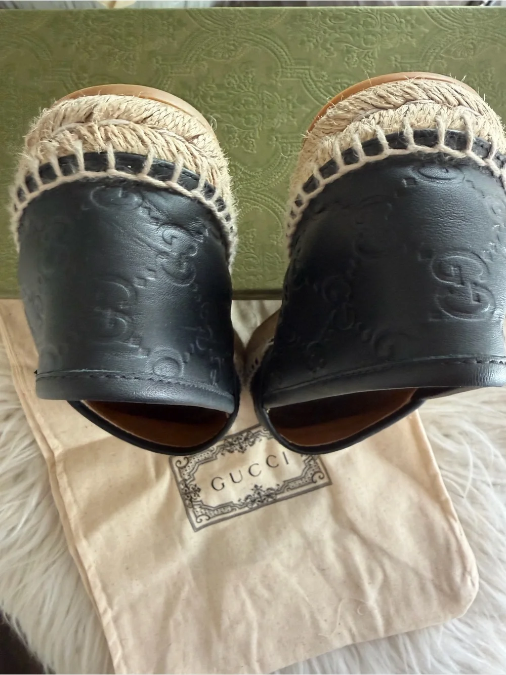 Gucci beautiful black